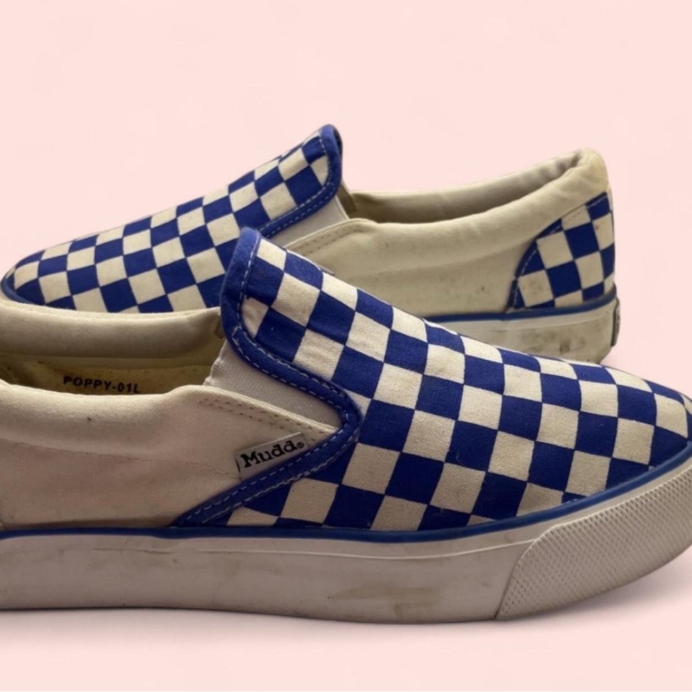 SOLD. Women’s Size 10 Mudd Blue White Canvas Checkered Slip On Skater Sneakers - Picture 7 of 8
